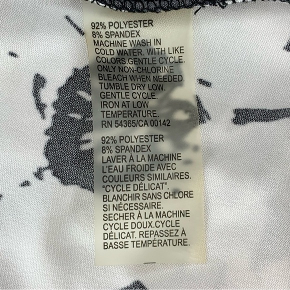 M TanJay Black & White Floral Sleeveless Blouse Stretch Medium 8 10 - Picture 8 of 8